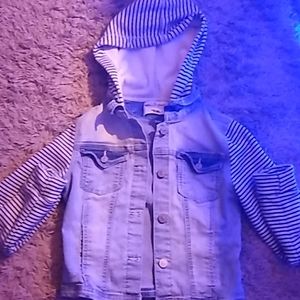 Denim jacket with cotton sleeves